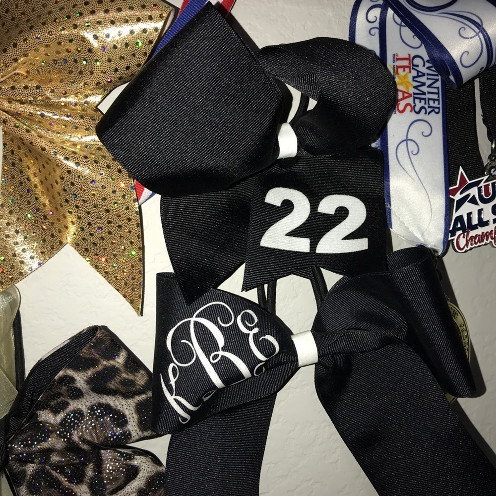 Cheer bows!! 🎀 - Picture 5 of 5